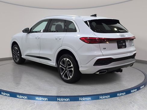 Certified 2025 Audi Q5 Premium w/ Convenience Package AWD/4WD image 7