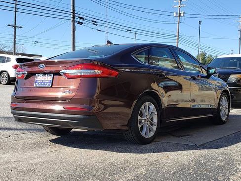 Used 2019 Ford Fusion SE image 6