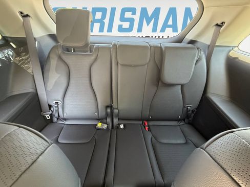 New 2026 Kia Carnival SX Prestige FWD image 16
