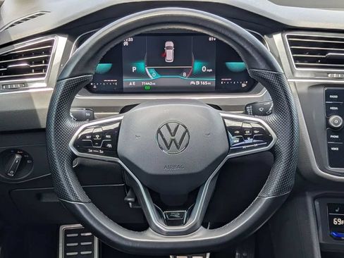 Used 2022 Volkswagen Tiguan SE R-Line FWD image 20