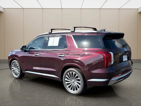 Used 2023 Hyundai Palisade Calligraphy w/ Cargo Package image 3