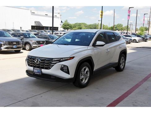 Certified 2024 Hyundai Tucson SE FWD image 4