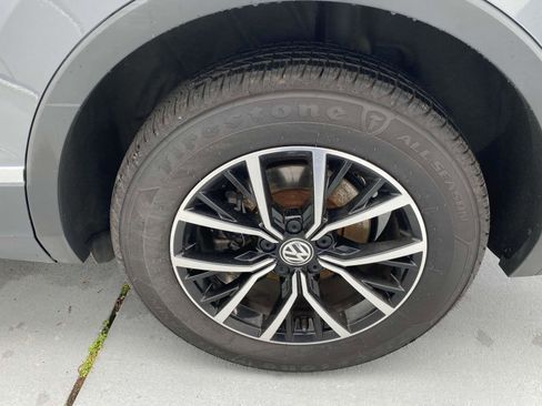 Used 2021 Volkswagen Tiguan S image 9
