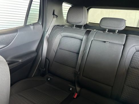 Used 2026 Chevrolet Equinox LT FWD image 12