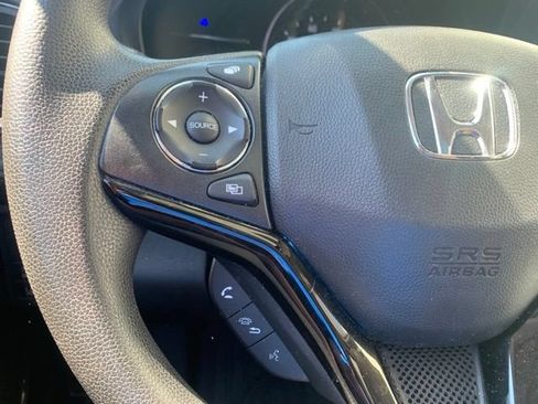 Used 2021 Honda HR-V EX image 8