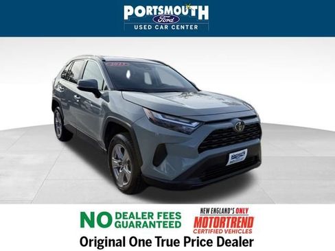 Used 2023 Toyota RAV4 XLE image 1
