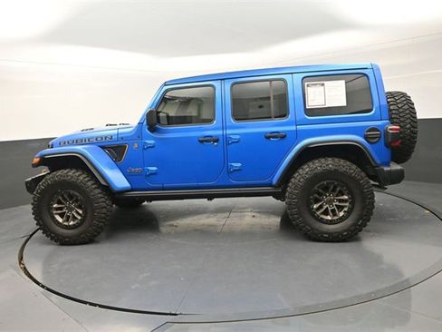 Used 2025 Jeep Wrangler Unlimited Rubicon 392 image 4