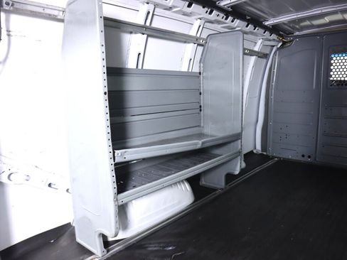 Used 2013 Chevrolet Express 1500 RWD image 24