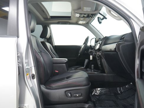 Used 2015 Toyota 4Runner Trail Premium image 11