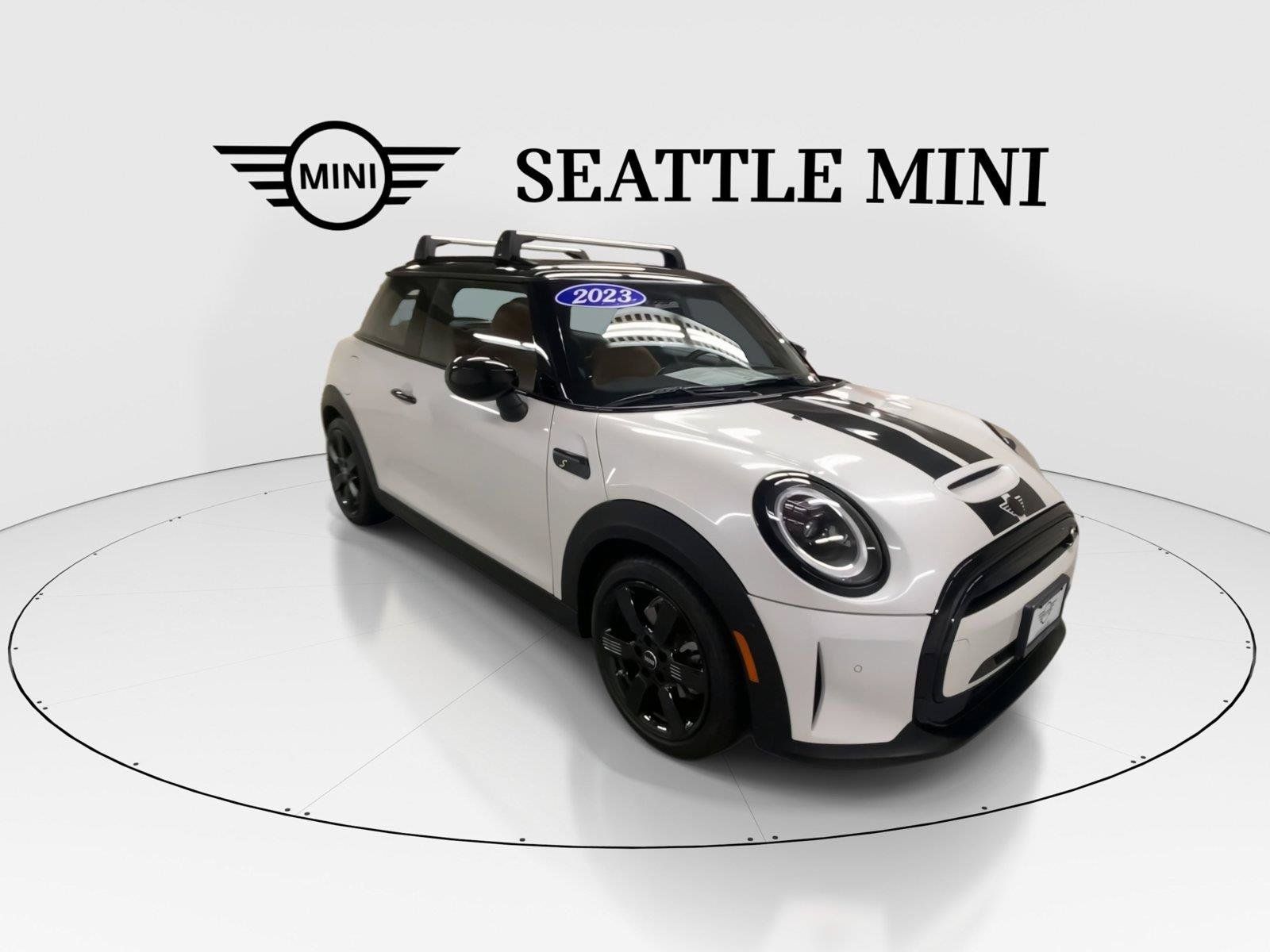 Used 2023 MINI Cooper SE FWD image 2
