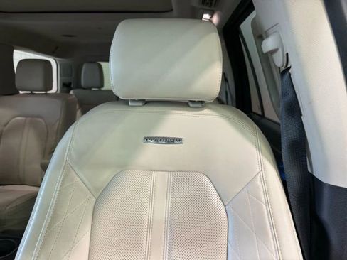 Used 2019 Ford Expedition Platinum image 26
