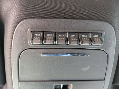 Certified 2022 Ford F150 Raptor w/ Equipment Group 801A High image 34