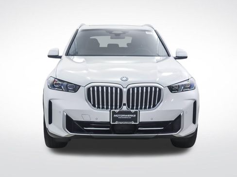 Used 2026 BMW X5 xDrive50e AWD/4WD image 8