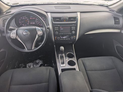 Used 2014 Nissan Altima 2.5 SV image 22