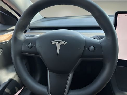 Used 2023 Tesla Model 3 Standard Range RWD image 13