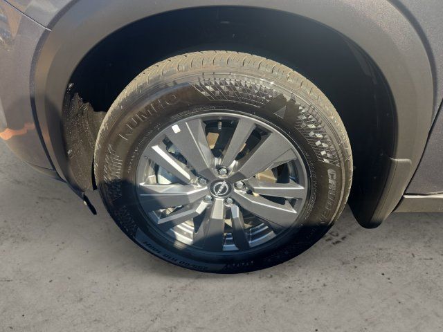 Certified 2026 Nissan Pathfinder SV w/ Cargo Package AWD/4WD image 8