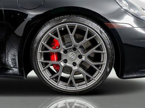 Used 2024 Porsche 911 Carrera 4S AWD/4WD image 8