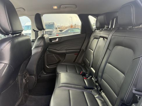 Used 2021 Ford Escape SEL w/ Technology Package image 17