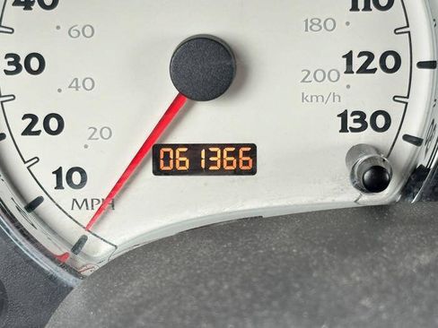 Used 2007 Saturn Vue 2WD V6 w/ Comfort Pkg image 38