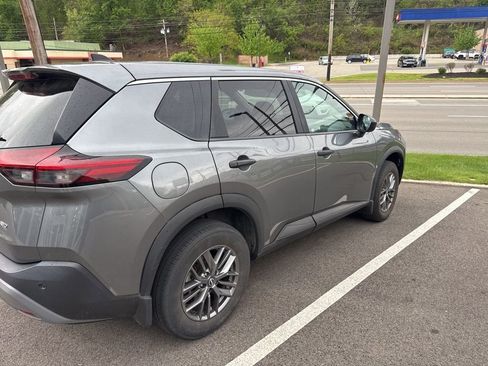 Used 2023 Nissan Rogue S AWD/4WD image 2