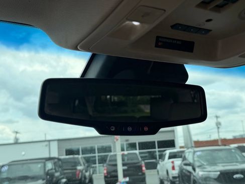 Used 2016 GMC Yukon XL Denali w/ Open Road Package AWD/4WD image 24