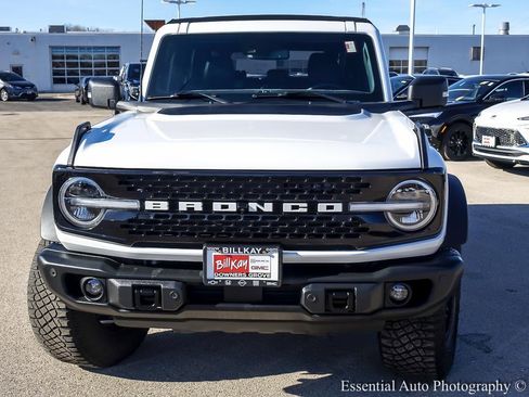 Used 2023 Ford Bronco Wildtrak image 5