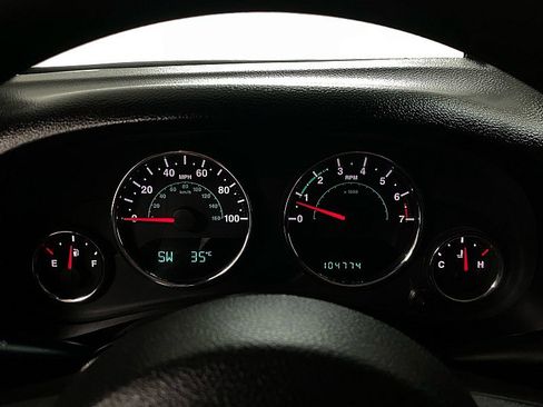 Used 2013 Jeep Wrangler Unlimited Sport image 18