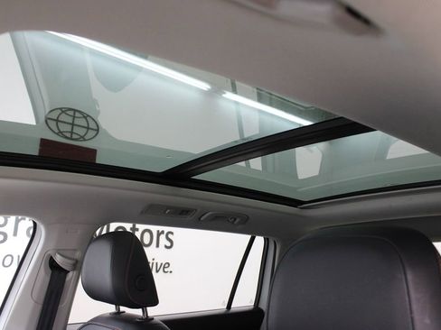 Used 2024 Volkswagen Tiguan Wolfsburg Edition image 13