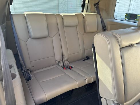 Used 2015 Honda Pilot Touring image 44