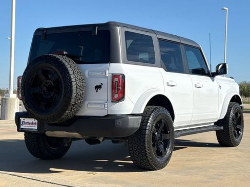 Used 2023 Ford Bronco Outer Banks image 9