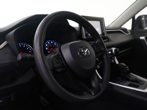 Used 2020 Toyota RAV4 LE image 21
