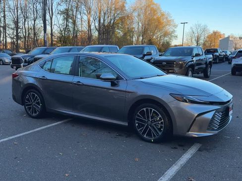 New 2026 Toyota Camry XLE w/ Premium Package image 2