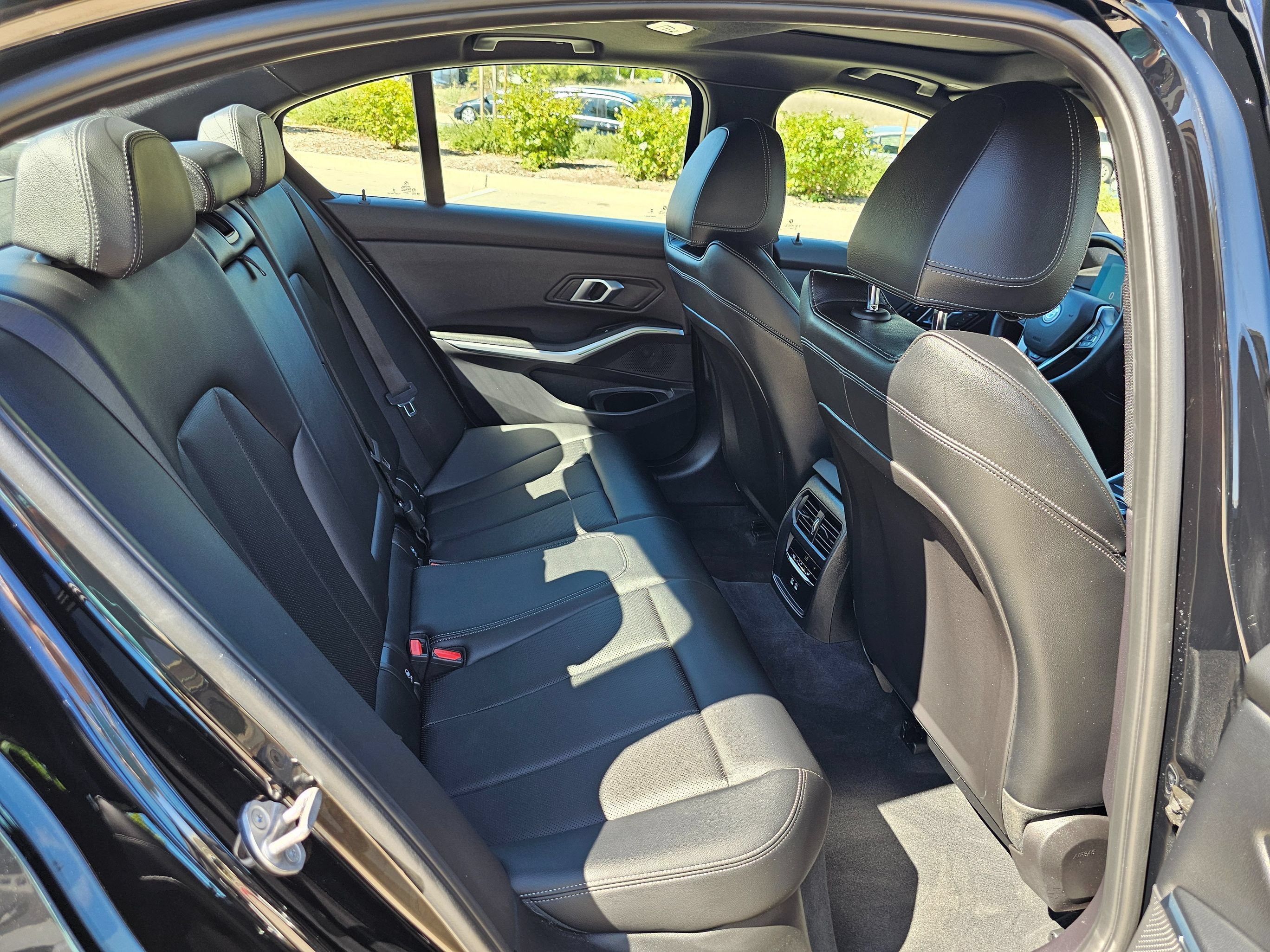 Used 2024 BMW 330e xDrive AWD/4WD image 33