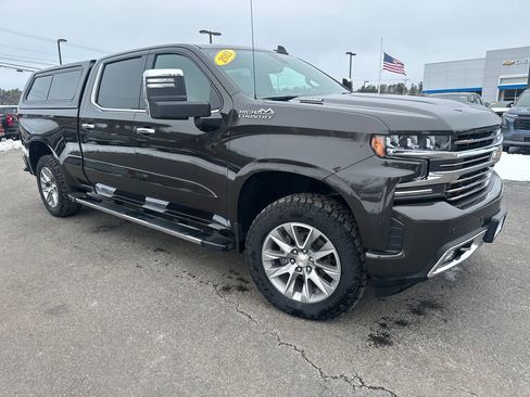 Used 2021 Chevrolet Silverado 1500 High Country w/ Technology Package image 7
