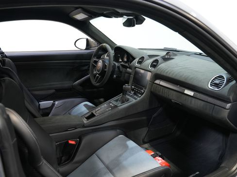 Used 2023 Porsche 718 Cayman GT4 RS image 39