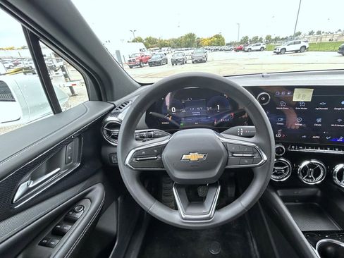 New 2026 Chevrolet Blazer EV LT AWD/4WD image 13