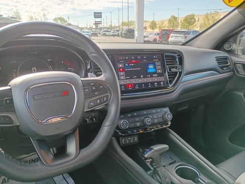 Used 2025 Dodge Durango GT AWD/4WD image 10