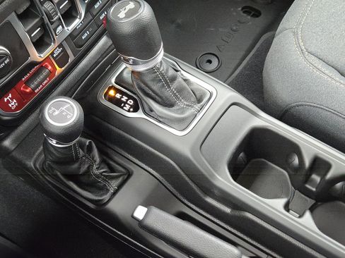 New 2026 Jeep Wrangler Unlimited Sport AWD/4WD image 18