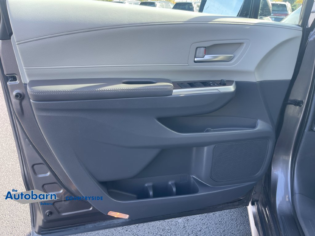Used 2024 Toyota Sienna XLE AWD/4WD image 10