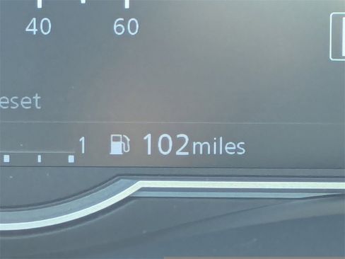 New 2025 Nissan Versa SR w/ Trunk Package image 31