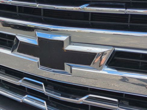 Certified 2020 Chevrolet Silverado 1500 LTZ w/ LTZ Plus Package AWD/4WD image 29