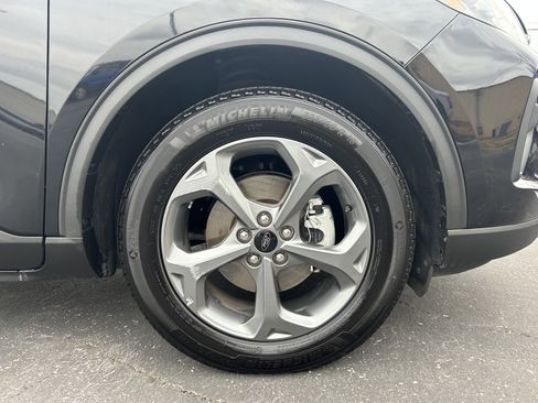 Used 2025 Ford Escape ST-Line image 9