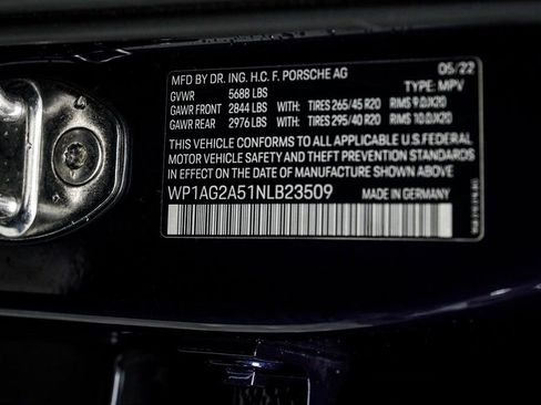 Used 2022 Porsche Macan S w/ Premium Package Plus image 51