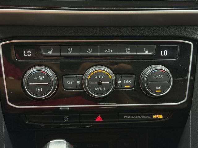 Used 2021 Volkswagen Atlas SEL Premium w/ MDO Package (Bench Seat) AWD/4WD image 18