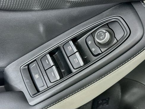 Used 2023 Subaru Forester Limited AWD/4WD image 18