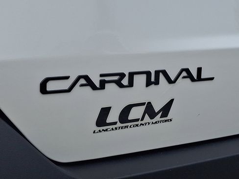 New 2027 Kia Carnival EX w/ Dark Edition Package FWD image 19