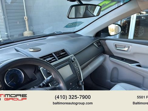 Used 2017 Toyota Camry LE image 12