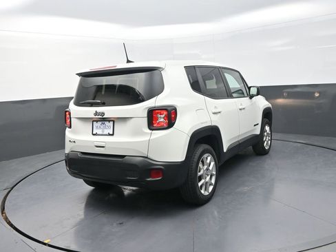Used 2023 Jeep Renegade Latitude AWD/4WD image 11