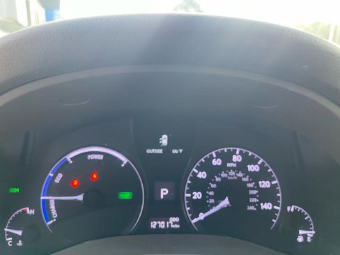 Used 2013 Lexus RX 450h FWD w/ Navigation Pkg image 9