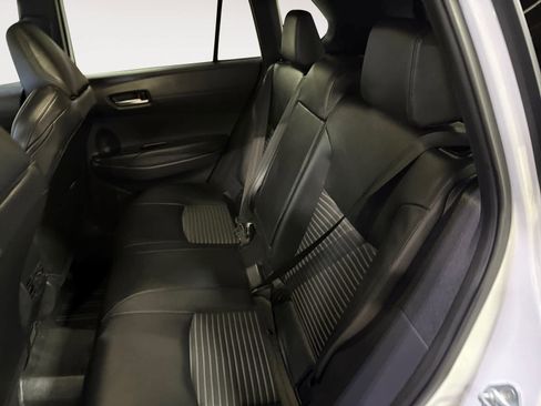 Used 2024 Toyota Corolla Cross XSE image 17
